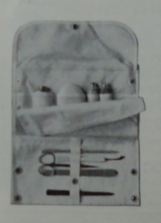 1914 Toiletry bag