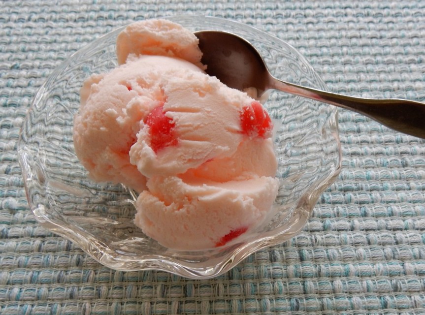 Marachino cherry ice cream picture 2